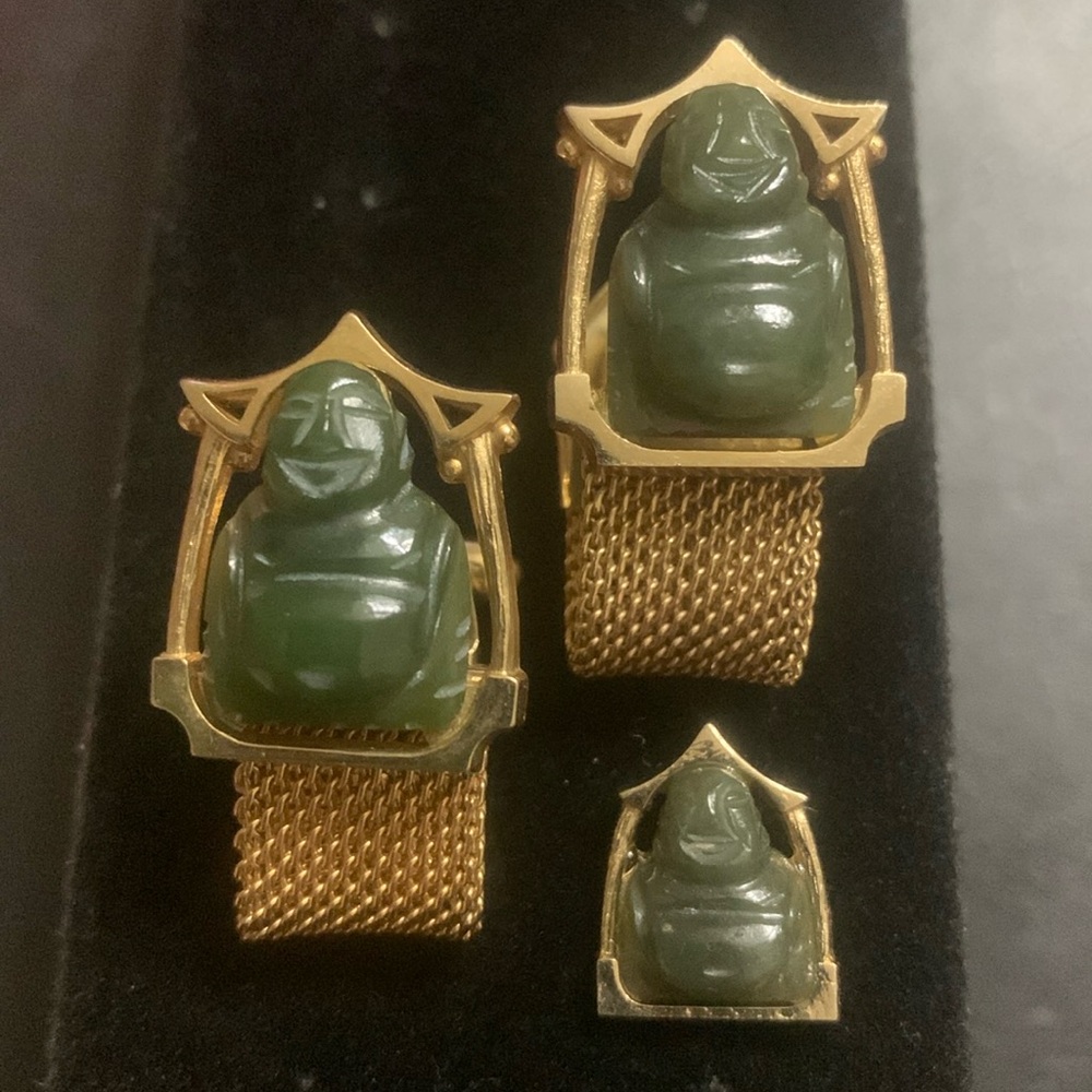 Vintage Jade Buddha Gold Cufflinks W/ matching Tie Pin .. VERY DISTINGUISHED!!